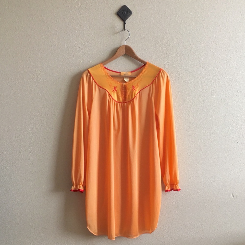 Vintage 70s Tangerine Dream Nightgown with Red Accents - Picture 3 of 5